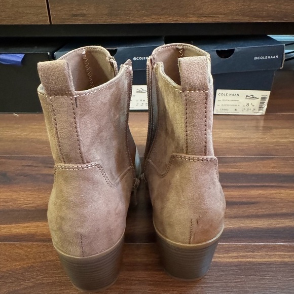 OLD NAVY Western Bootie Mocha latte Size - Picture 3 of 11